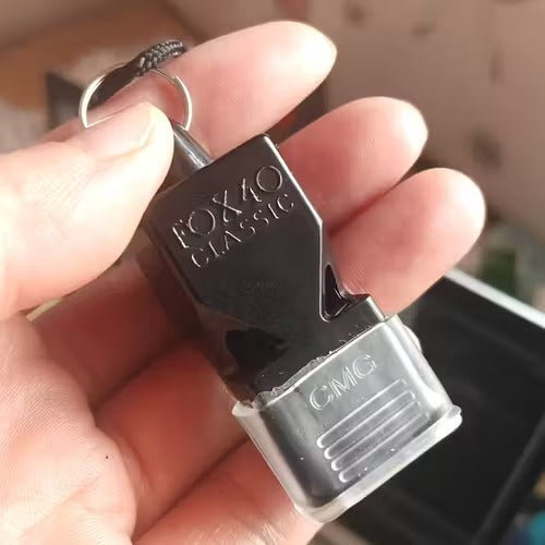 Fox 40 Classic Referee Whistle – Pealess Professional Match Whistle